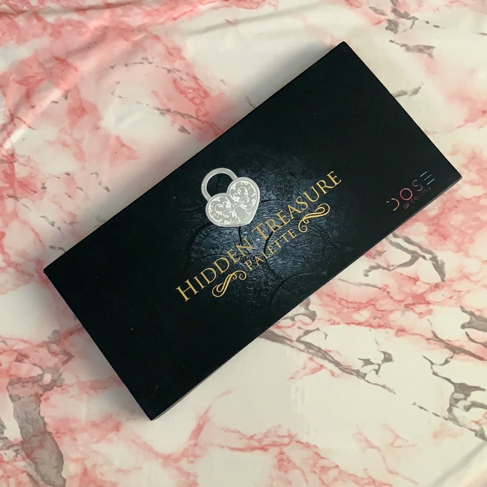 NWT Dose of Colors Hidden Treasure Eye Shadow x 10 Shades Palette